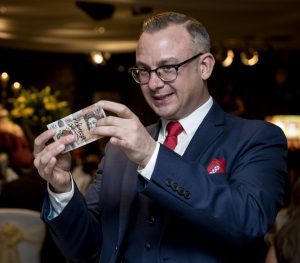 Magician Andrew Dean 